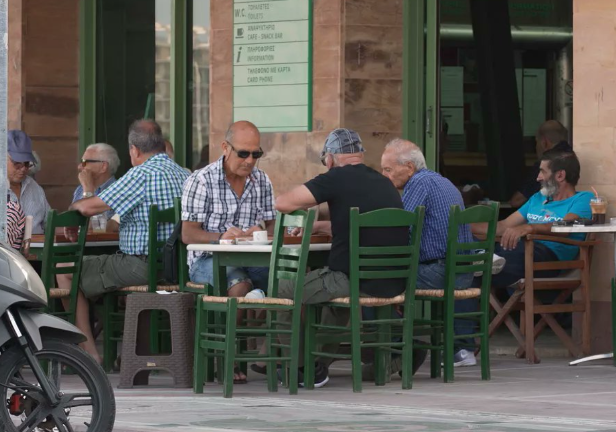 Η επείγουσα κατάσταση της υπογεννητικότητας στην Ελλάδα σύμφωνα με τον Έλον Μασκ