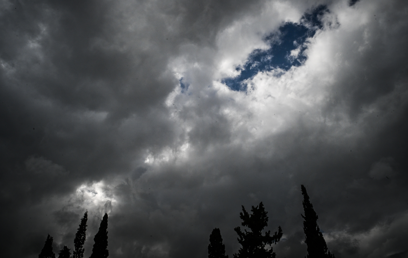 Αλλαγές στον Καιρό με Πτώση της Θερμοκρασίας και Ισχυρούς Ανέμους