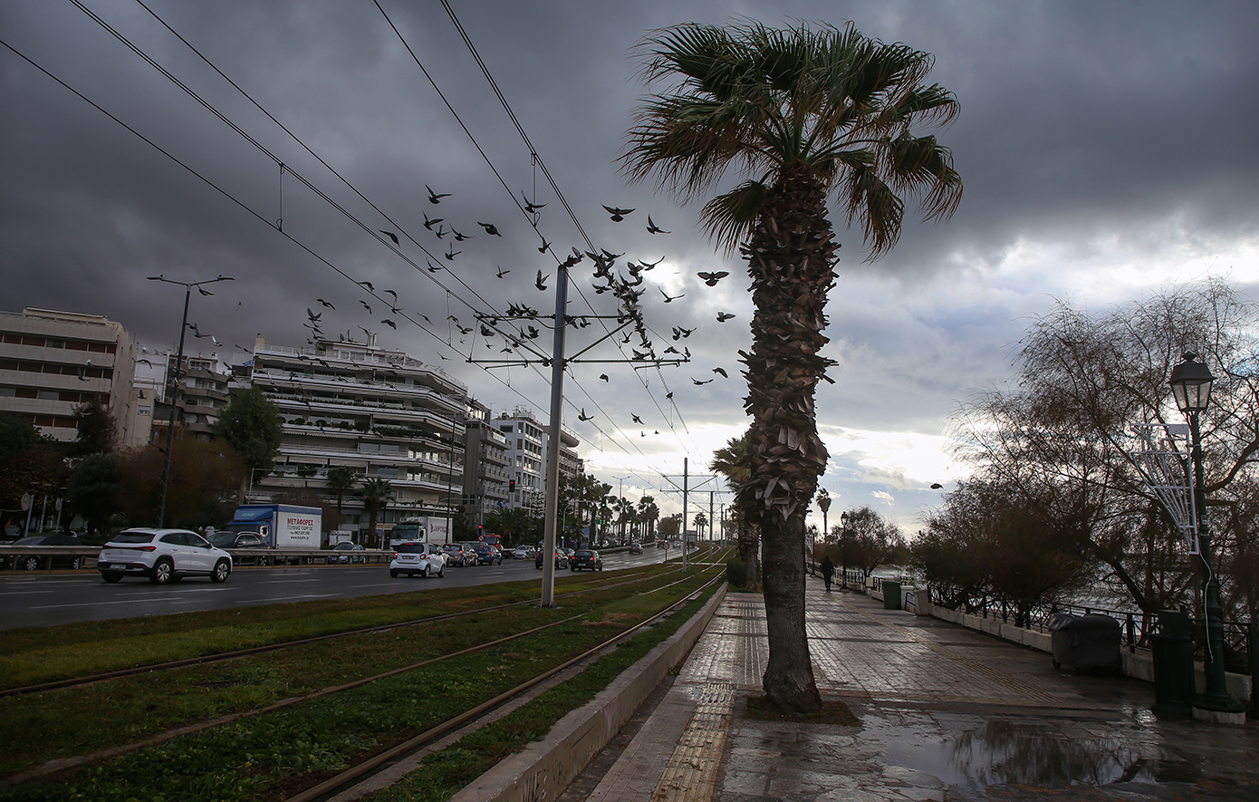 Ανατροπή καιρού με έντονες βροχές και ισχυρούς ανέμους στην Ελλάδα