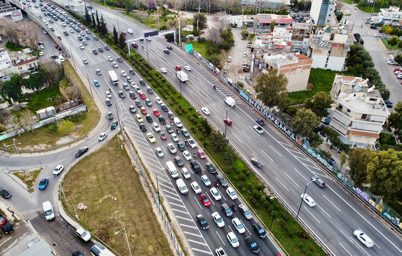 Αυξημένη Κίνηση και Καθυστερήσεις στους Κεντρικούς Δρόμους της Αττικής