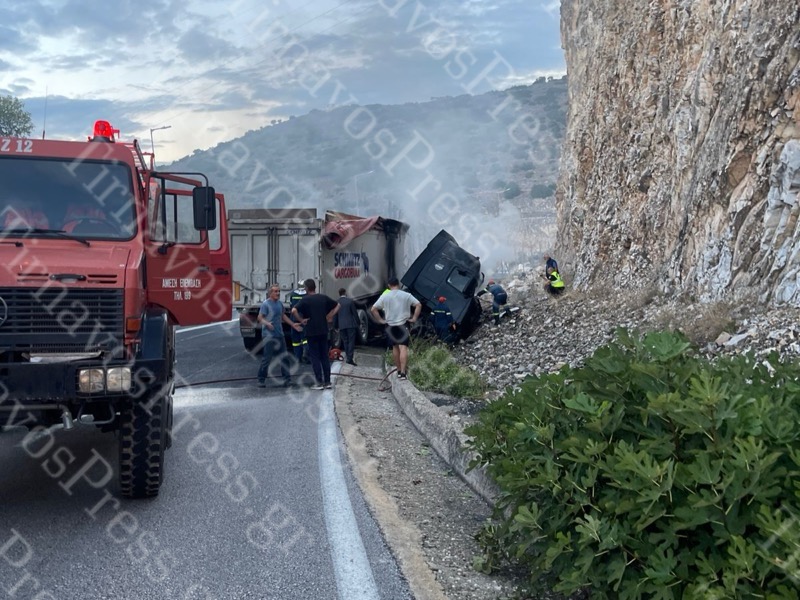 Θανατηφόρο τροχαίο στην Εθνική Οδό Λάρισας Κοζάνης με θύμα τον οδηγό νταλίκας