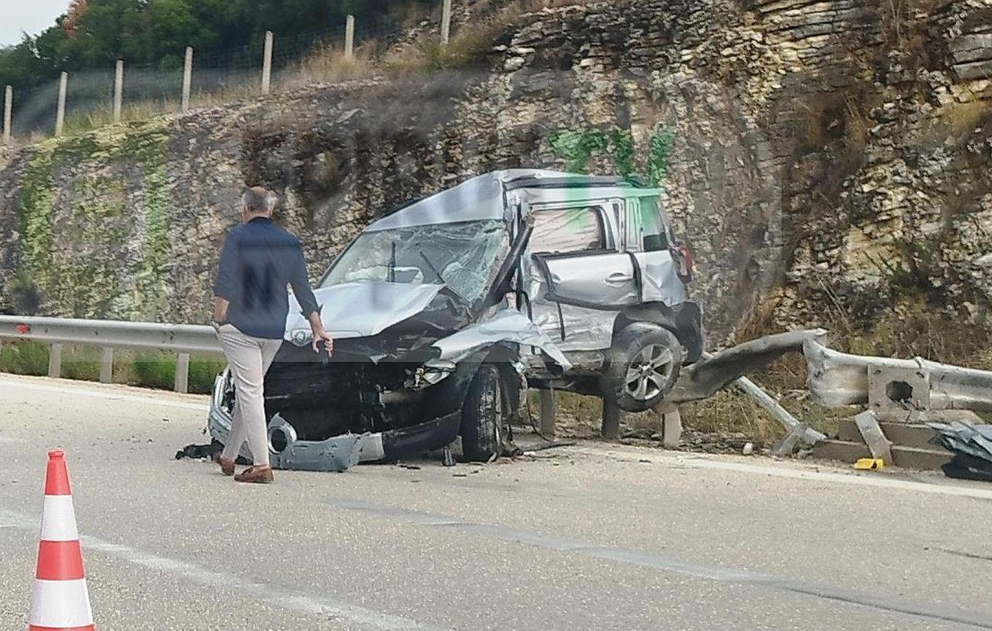 Θανάσιμο τροχαίο στην Εγνατία Οδό με θύμα γυναίκα 52 ετών[embed]https://www.youtube.com/watch?v=9kEXx6sncSI[/embed]